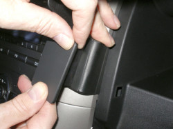 Fixation voiture Proclip  Brodit Toyota Auris  PAS pour les modèles avec option GPS d'origine. Réf 853985