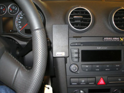 Fixation voiture Proclip  Brodit Audi A3  PAS pour les modèles avec écran de navigation. Réf 853990
