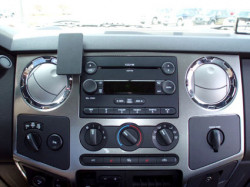 Fixation voiture Proclip  Brodit Ford F-Series 250  PAS pour les modèles avec rabaissez système de navigation. Réf 854013