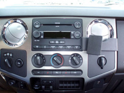 Fixation voiture Proclip  Brodit Ford F-Series 250  PAS pour les modèles avec rabaissez système de navigation. Réf 854014