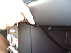 Fixation voiture Proclip  Brodit Mini Cooper  SEULEMENT pour les modèles avec boîte à gants supérieure. Réf 854046