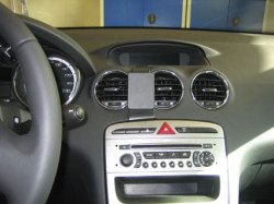 Fixation voiture Proclip  Brodit Peugeot 308  PAS pour les modèles avec option GPS d'origine. Réf 854071