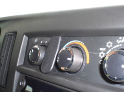 Fixation voiture Proclip  Brodit Chevrolet Express Réf 854203