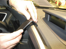 Fixation voiture Proclip  Brodit Volvo XC60  PAS pour les modèles avec option GPS d'origine. Réf 854259