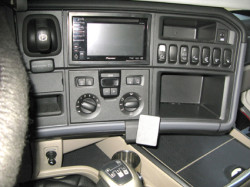 Fixation voiture Proclip  Brodit Scania G-series Réf 854480