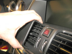 Fixation voiture Proclip  Brodit Volvo XC60 Réf 854611