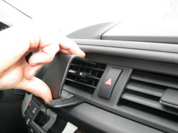 Fixation voiture Proclip  Brodit Lexus CT Series Réf 854626