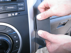 Fixation voiture Proclip  Brodit Isuzu D-Max Réf 854799