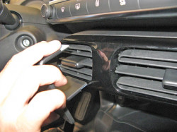 Fixation voiture Proclip  Brodit Citroen C4 Cactus Réf 855042