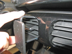Fixation voiture Proclip  Brodit Citroen C4 Cactus Réf 855042