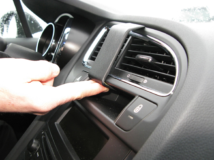 Fixation voiture Proclip Peugeot 5008 - Fixation aérateurs - Téléphones  Tablettes GPS