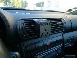 Support voiture pour tablettes multimédia