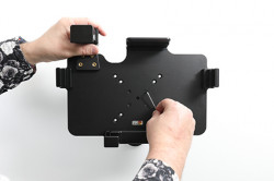 Support passif Getac F110 G6 verrouillé à clé - compatible handstrap. Réf Brodit 739287