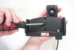 Support voiture  Brodit Navigon 2100 Max  avec chargeur allume cigare - Avec rotule. Grâce à la connectivité TMC, antenne TMC inclus. 12/24 Volt. Réf 278020