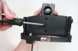 Support voiture  Brodit Navigon 8100T  avec chargeur allume cigare - Avec rotule. Grâce à la connectivité TMC, antenne TMC inclus. 12/24 Volt. Réf 278021