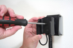 Support voiture  Brodit Nokia 2323 Classic  avec chargeur allume cigare - Avec rotule. Réf 512040