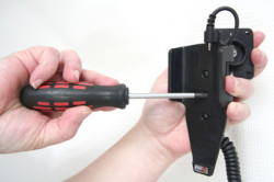 Support voiture  Brodit Nokia 5230  avec chargeur allume cigare - Avec rotule orientable. Réf 512124