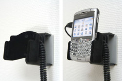Support voiture  Brodit BlackBerry Curve 8300  avec chargeur allume cigare - Avec rotule. Surface &quot