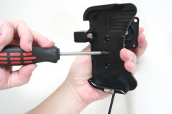 Support voiture  Brodit BlackBerry Bold 9000  installation fixe - Avec rotule, connectique Molex. Chargeur 2A. Réf 513083