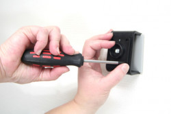 Support voiture  Brodit BlackBerry Bold 9000  installation fixe - Avec rotule, connectique Molex. Chargeur 2A. Réf 513083