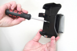 Support voiture  Brodit BlackBerry Bold 9000  installation fixe - Avec rotule, connectique Molex. Chargeur 2A. Réf 513083