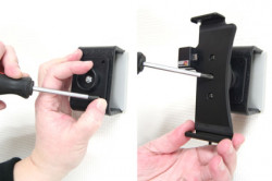 Support voiture  Brodit Motorola Droid (CDMA)  installation fixe - Avec rotule, connectique Molex. Chargeur 2A. Réf 513090