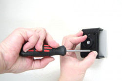 Support voiture  Brodit BlackBerry Storm 2  installation fixe - Avec rotule, connectique Molex. Chargeur 2A. Réf 513092