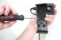 Support voiture  Brodit Nokia 2330 Classic  installation fixe - Avec rotule, connectique Molex. Chargeur 2A. Réf 513096