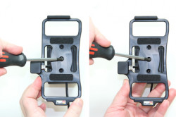 Support voiture  Brodit BlackBerry Z10  installation fixe - Avec rotule, connectique Molex. Chargeur 2A. Réf 513447