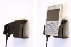 Support voiture  Brodit Nokia E61  avec chargeur allume cigare - Avec rotule orientable. Réf 965098