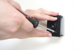 Support voiture  Brodit Nokia 6500 Classic  installation fixe - Avec rotule, connectique Molex, chargeur 2A. Réf 971184