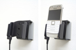 Support voiture  Brodit Nokia E71  installation fixe - Avec rotule, connectique Molex. Chargeur 2A. Réf 971242