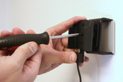 Support voiture  Brodit HTC Excalibur  installation fixe - Avec rotule, connectique Molex. Chargeur 2A. Pour batterie standard seule. Réf 971716