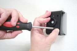 Support voiture  Brodit HTC P3700  installation fixe - Avec rotule, connectique Molex. Chargeur 2A. Pour S270 batterie standard 900 mAh. Réf 971843