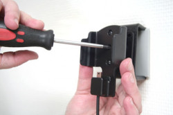 Support voiture  Brodit HTC P3700  installation fixe - Avec rotule, connectique Molex. Chargeur 2A. Pour S270 batterie standard 900 mAh. Réf 971843
