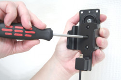 Support voiture  Brodit HTC P3700  installation fixe - Avec rotule, connectique Molex. Chargeur 2A. Pour E270 batterie étendue 1 340 mAh. Réf 971873