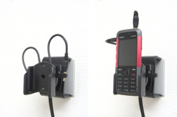 Support voiture  Brodit Nokia 5310  pour fixation cable - Pour le câble Nokia CA-113CU (inclus dans le kit mains libres CK-300). Réf 915227