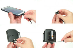 Chargeur 2A. Support réglable. Convient appareils avec et sans étui de dimensions: Larg: 75-89 mm, épaiss.: 12-16 mm. Réf 527629
