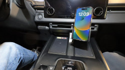 Fixation véhicule Toyota bZ4X. Réf Brodit 856263