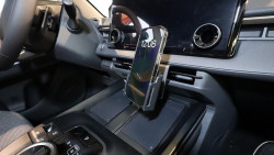 Fixation véhicule Toyota bZ4X. Réf Brodit 856263